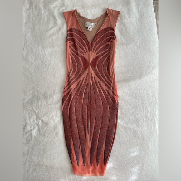 Baccio Couture Chic Mauve Bodycon Midi Dress - Picture 6 of 8